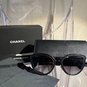 Chanel Cateye Sunglasses - Black